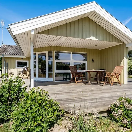 Alexis - 500m From The Sea By Interhome * Gedser